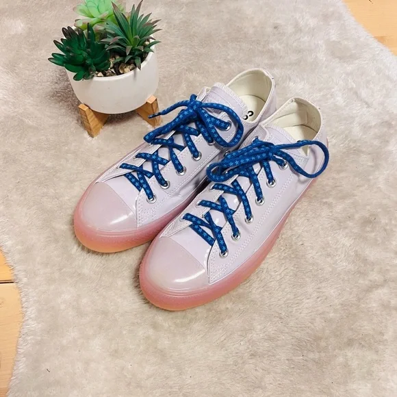 Converse oxygen purple hotsell